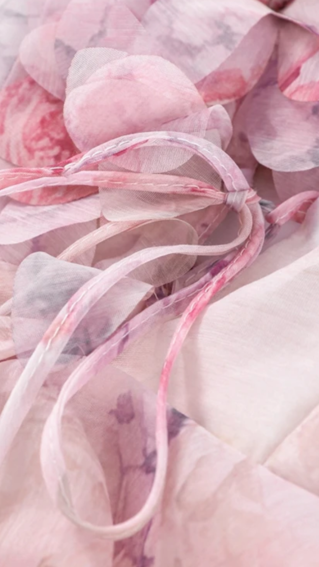 Elora (Kleid/ Blumenmuster)