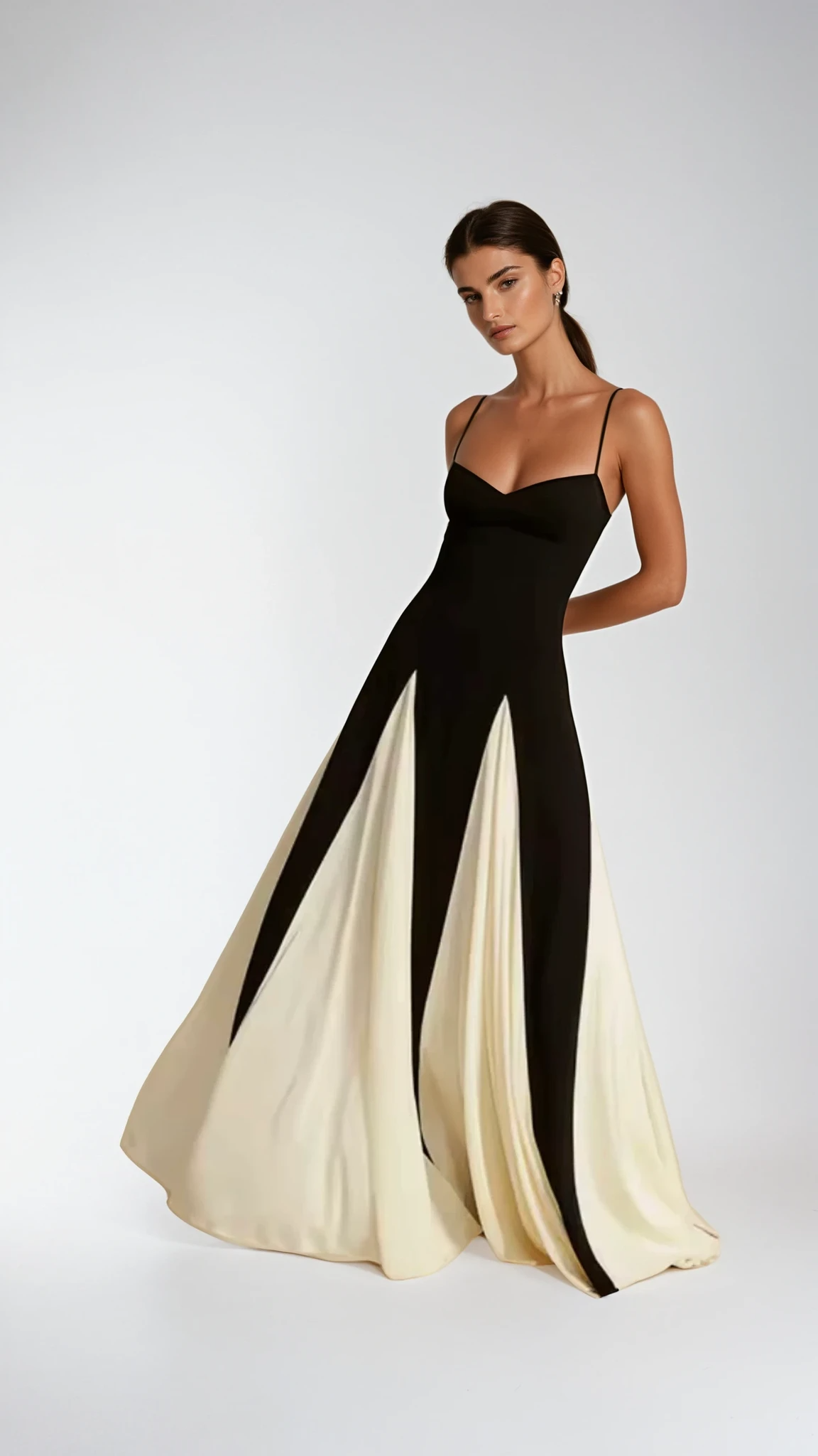 Siani (Kleid/ Schwarz-Weiß)