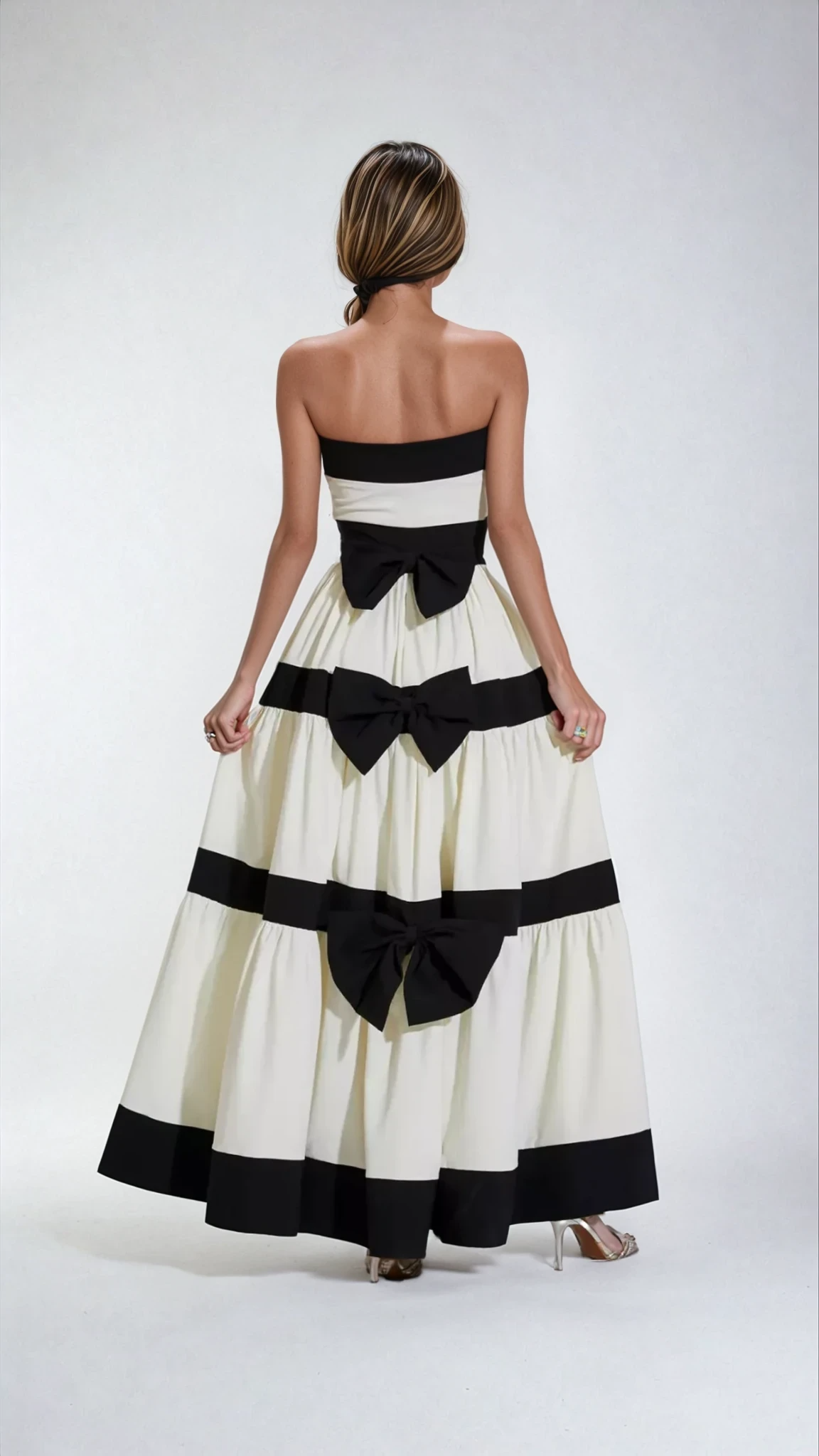 Noir (Kleid/ Schwarz- Weiß)